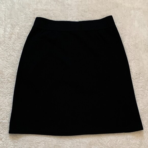 Luhta Esse Womens Skirt Black Sz Medium Active Wear System Pull On Comfort NWT - Picture 2 of 9